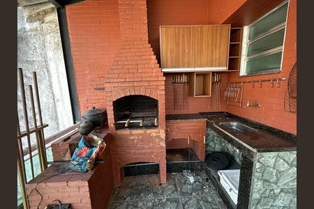 Casa à venda com 317m², 4 quartos e 3 vagasChurrasqueira
