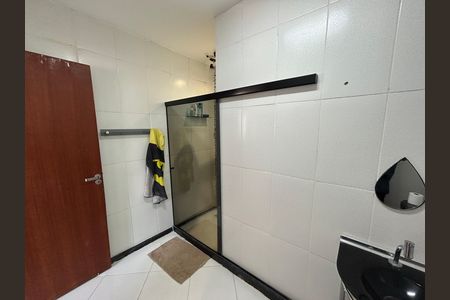 Casa à venda com 317m², 4 quartos e 3 vagasBanheiro Social 2