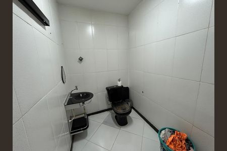 Casa à venda com 317m², 4 quartos e 3 vagasBanheiro Social 2