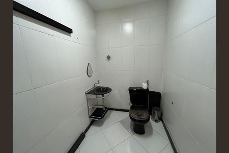 Casa à venda com 317m², 4 quartos e 3 vagasBanheiro Social 2