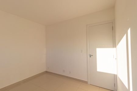 Quarto 2 de apartamento à venda com 2 quartos, 45m² em Estância Velha, Canoas