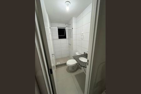 Banheiro de apartamento à venda com 2 quartos, 44m² em Estância Velha, Canoas