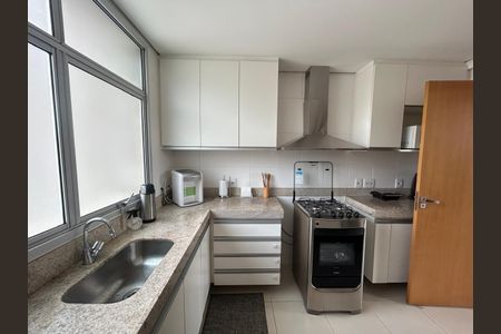 Apartamento para alugar com 109m², 3 quartos e 2 vagas