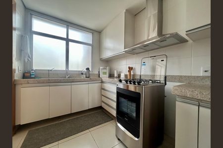 Apartamento para alugar com 109m², 3 quartos e 2 vagas