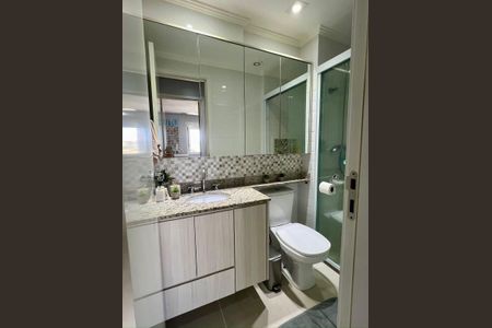 Apartamento à venda com 57m², 2 quartos e 1 vaga Apartamento à venda com 57m², 2 quartos e 1 vagaBanheiro