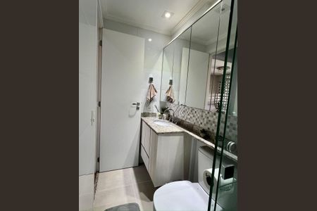 Apartamento à venda com 57m², 2 quartos e 1 vaga Apartamento à venda com 57m², 2 quartos e 1 vagaBanheiro