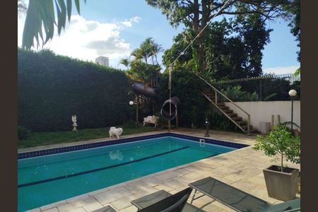 Casa para alugar com 580m², 3 quartos e 7 vagas