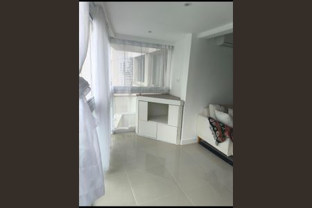 Sala de apartamento para alugar com 2 quartos, 80m² em Recreio dos Bandeirantes, Rio de Janeiro