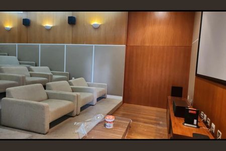 Apartamento para alugar com 80m², 2 quartos e 1 vaga Apartamento para alugar com 80m², 2 quartos e 1 vagaSala de Cinema