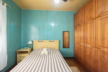 Quarto de casa à venda com 2 quartos, 484m² em Niterói, Canoas