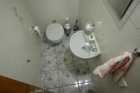 Casa à venda com 181m², 2 quartos e 2 vagasLavabo da Sala 