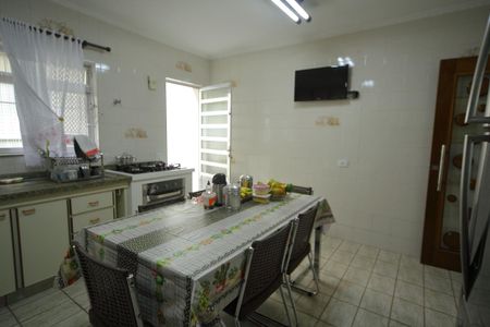 Casa à venda com 181m², 2 quartos e 2 vagasCozinha