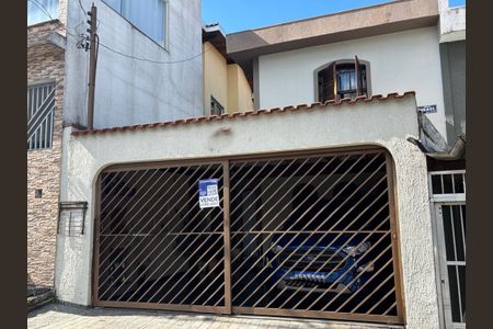 Casa à venda com 181m², 2 quartos e 2 vagasFachada 