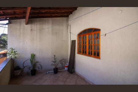Casa à venda com 120m², 2 quartos e 2 vagas