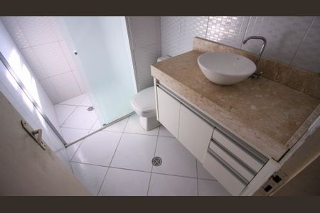 Casa à venda com 120m², 2 quartos e 2 vagas