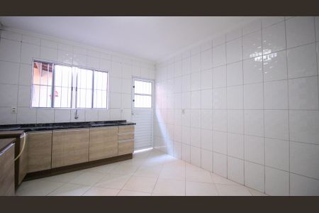 Casa à venda com 120m², 2 quartos e 2 vagas