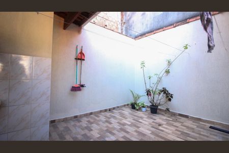 Casa à venda com 120m², 2 quartos e 2 vagas