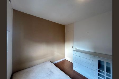 Quarto 2 de apartamento para alugar com 2 quartos, 45m² em Fátima, Canoas