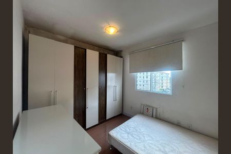 Quarto 2 de apartamento para alugar com 2 quartos, 45m² em Fátima, Canoas