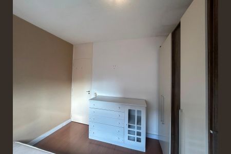 Quarto 2 de apartamento para alugar com 2 quartos, 45m² em Fátima, Canoas