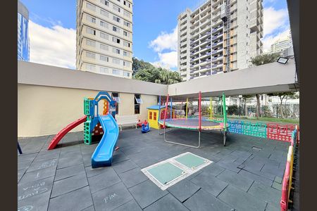 Apartamento para alugar com 93m², 3 quartos e 1 vaga Apartamento para alugar com 93m², 3 quartos e 1 vagaPlayground