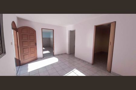 Sala de casa para alugar com 2 quartos, 300m² em Pestana, Osasco