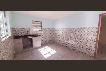 Casa para alugar com 300m², 2 quartos e sem vaga