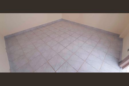 Casa para alugar com 300m², 2 quartos e sem vaga