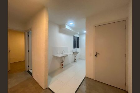 Apartamento para alugar com 41m², 2 quartos e sem vaga Apartamento para alugar com 41m², 2 quartos e sem vagaCozinha e Área de Serviço
