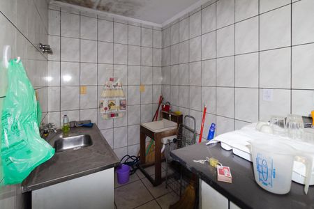 Casa à venda com 220m², 3 quartos e sem vaga Casa à venda com 220m², 3 quartos e sem vagaCasa 1 Cozinha