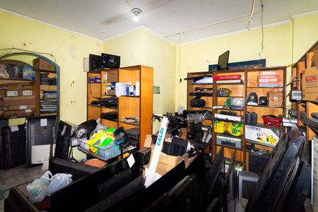 Casa à venda com 220m², 3 quartos e sem vaga Casa à venda com 220m², 3 quartos e sem vagaCasa 2 Quarto