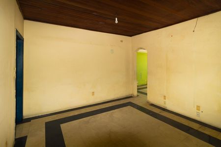 Casa à venda com 220m², 3 quartos e sem vaga Casa à venda com 220m², 3 quartos e sem vagaCasa 1 Quarto 2
