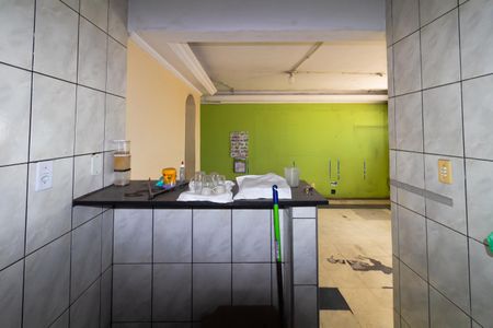 Casa à venda com 220m², 3 quartos e sem vaga Casa à venda com 220m², 3 quartos e sem vagaCasa 1 Cozinha
