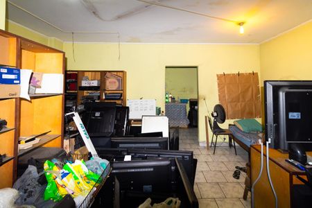 Casa à venda com 220m², 3 quartos e sem vaga Casa à venda com 220m², 3 quartos e sem vagaCasa 2 Quarto