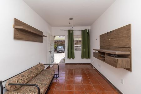 Sala de casa de condomínio à venda com 2 quartos, 87m² em Planalto, Belo Horizonte