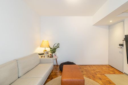 Apartamento para alugar com 80m², 2 quartos e 1 vaga Apartamento para alugar com 80m², 2 quartos e 1 vagaSala