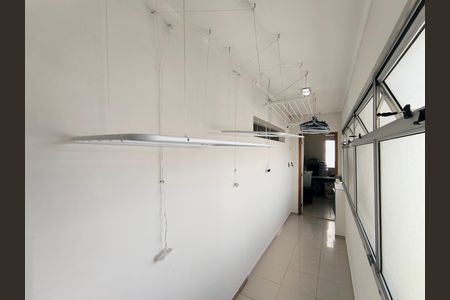 Apartamento para alugar com 184m², 3 quartos e 1 vaga Apartamento para alugar com 184m², 3 quartos e 1 vagaÁrea de Serviço
