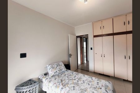 Apartamento para alugar com 184m², 3 quartos e 1 vaga Apartamento para alugar com 184m², 3 quartos e 1 vagaQuarto 3