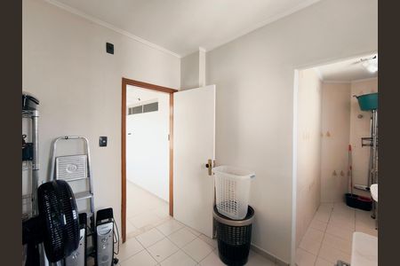 Apartamento para alugar com 184m², 3 quartos e 1 vaga Apartamento para alugar com 184m², 3 quartos e 1 vagaQuarto de Serviço