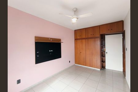 Apartamento para alugar com 184m², 3 quartos e 1 vaga Apartamento para alugar com 184m², 3 quartos e 1 vagaQuarto 2