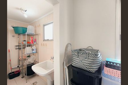 Apartamento para alugar com 184m², 3 quartos e 1 vaga Apartamento para alugar com 184m², 3 quartos e 1 vagaQuarto de Serviço