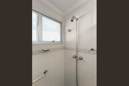 Apartamento para alugar com 184m², 3 quartos e 1 vaga Apartamento para alugar com 184m², 3 quartos e 1 vagaBanheiro 2