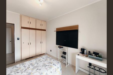 Apartamento para alugar com 184m², 3 quartos e 1 vaga Apartamento para alugar com 184m², 3 quartos e 1 vagaQuarto 3