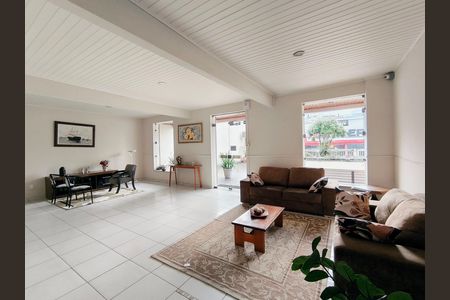 Apartamento para alugar com 184m², 3 quartos e 1 vaga Apartamento para alugar com 184m², 3 quartos e 1 vagaÁrea comum - Hall Social