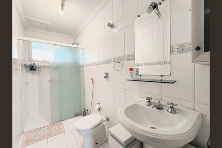 Apartamento para alugar com 184m², 3 quartos e 1 vaga Apartamento para alugar com 184m², 3 quartos e 1 vagaBanheiro da Suíte