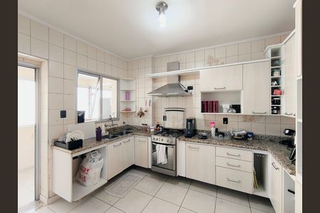 Apartamento para alugar com 184m², 3 quartos e 1 vaga Apartamento para alugar com 184m², 3 quartos e 1 vagaCozinha