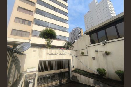 Apartamento para alugar com 184m², 3 quartos e 1 vaga Apartamento para alugar com 184m², 3 quartos e 1 vagaFachada