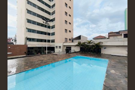 Apartamento para alugar com 184m², 3 quartos e 1 vaga Apartamento para alugar com 184m², 3 quartos e 1 vagaÁrea comum - Piscina