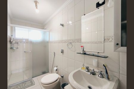 Apartamento para alugar com 184m², 3 quartos e 1 vaga Apartamento para alugar com 184m², 3 quartos e 1 vagaBanheiro 2