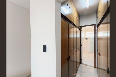 Apartamento para alugar com 184m², 3 quartos e 1 vaga Apartamento para alugar com 184m², 3 quartos e 1 vagaQuarto 1 - Suíte